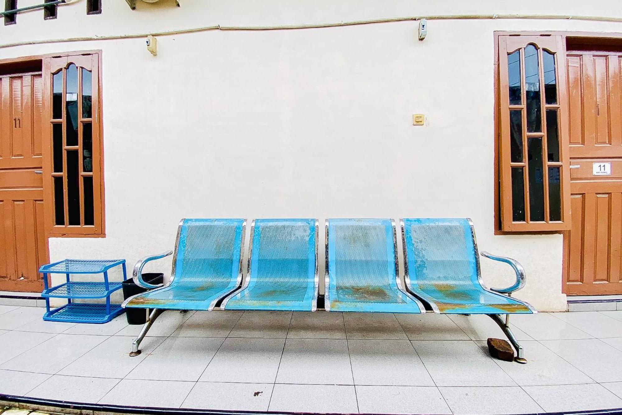 Reddoorz Syariah At Sipayung Homestay Stabat Exterior photo